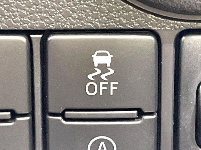 雨の道や高速道路でタイヤの横滑りを防ぎます♪