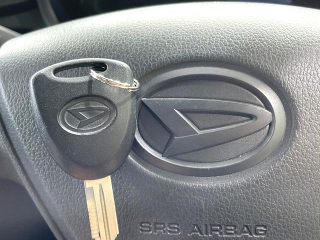 便利なキーレス♪ボタン操作で簡単にドアの解錠、施錠が可能です！