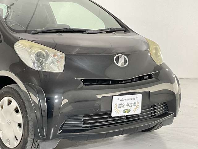 当店では仕入れた車両を撮影スタジオ完備の商品管理センターにて室内クリーニングや外装の磨き施工等、徹底した商品車仕上げを行っております。