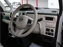 すっきりとしたムーブキャンパスらしいデザインのダッシュ回り！フロントビューの視認性もよく運転しやすいと思います★