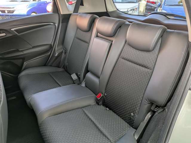 さらに詳細な画像や、車輌状態の詳細を知りたい方は0532-34-2577 or toyohashi@motornet.jpまでご連絡ください。