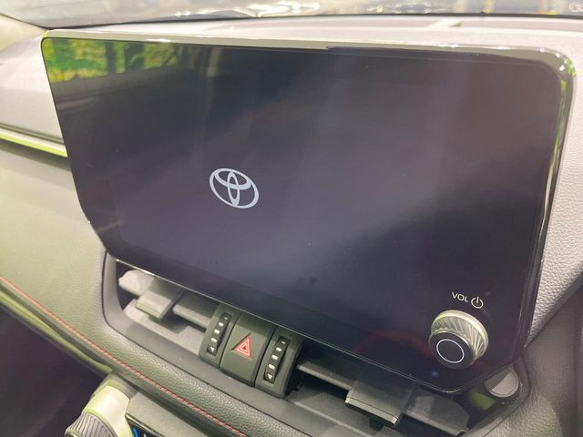 【10.5インチナビ】高級感とインパクトのある大画面ナビを装備。各種オーディオ操作はもちろん、スマホ連携もできる利便性の高いナビです♪