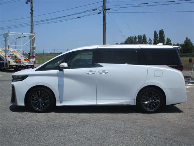 お車に関するご相談はお気軽に店舗スタッフにお問合せ下さい♪豊富な商品知識を備えたスタッフが些細なご相談でも対応いたします♪