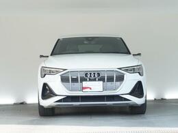 弊社グループ全国8店舗（Audi Approved Automobile有明・世田谷・調布・豊洲・江戸川・みなとみらい・堺・箕面・大阪南）の車両はすべて当店でご案内可能です。