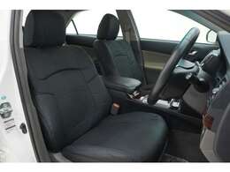 年式を感じさせない無い内装で御座います！マークxならではなシンプルな内装に仕上がっております！！