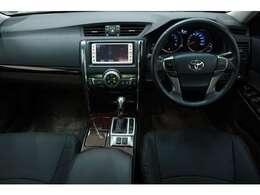 年式を感じさせない無い内装で御座います！マークxならではなシンプルな内装に仕上がっております！！