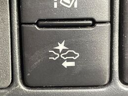 【トヨタセーフティセンス】走行中に前方の車両等を認識し、衝突しそうな時は警報とブレーキで衝突回避と被害軽減をアシスト。より安全にドライブをお楽しみいただけます。