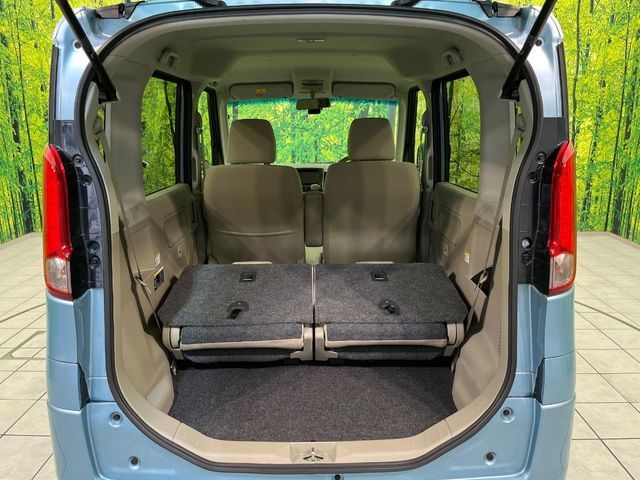 普段のお買い物や通勤、送迎等に十分な荷室スペースを確保しております。セカンドシートを倒すと、大きな荷物の積載も可能です♪