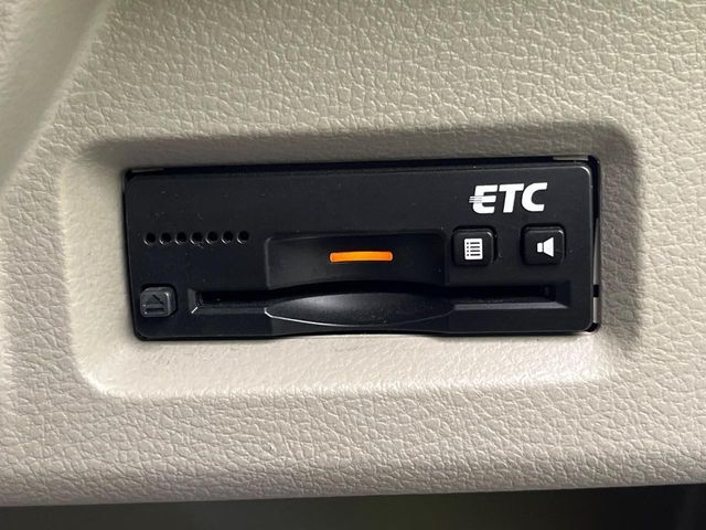 【ETC】高速道路の料金所をストレスなく通過！話題のスポットやサービスエリアに多い「スマートIC」利用時は必須のアイテムです。当店でセットアップを実施、ご納車当日からすぐにご利用いただけます！