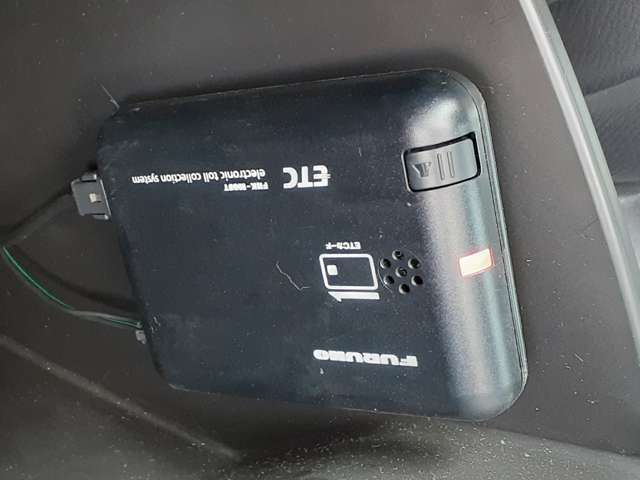 高速走行もスムーズにお支払いが可能な【ETC】ご納車までにセットアップを行い、ご納車時にはご利用いただけるようにいたします。
