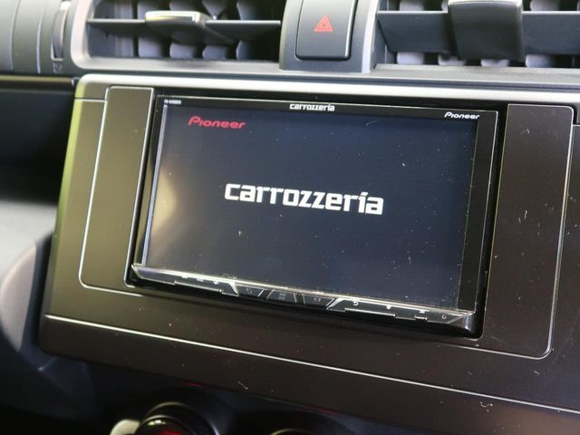 【ナビゲーション】使いやすいナビで目的地までしっかり案内してくれます。各種オーディオ再生機能も充実しており、お車の運転がさらに楽しくなります！！