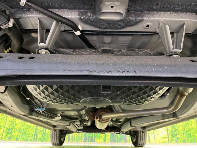 下回りがきれいなうちに、防錆加工の施工がオススメ。降雪地域はもちろん、沿岸部にお住いの方や、趣味でマリン・ウィンタースポーツをされる方にご好評いただいております。