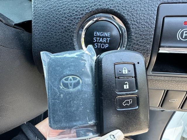 現車の確認はお電話でも承っております。【セレナ/ヴォクシー/ノア/エスクァイア/ステップワゴン/エスティマ/エルグランド/デリカ/アルファード/ヴェルファイア/ランクル/プラド】
