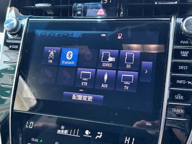 ◆純正メーカーナビ【音楽プレイヤー接続可能。バラエティー性に富んだ装備なので道案内だでなくドライブを楽しくさせてくれます】
