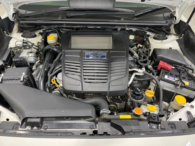 親切・丁寧な専門メカニックスタッフが応対！・車検・点検整備・事故等の修理などアフターサービスも安心。お車のカスタマイズもネクステージのサービススタッフまでご相談ください！