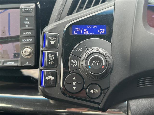 【オートエアコン】車内温度を感知して自動で温度調整をしてくれるのでいつでも快適な車内空間を創り上げます！