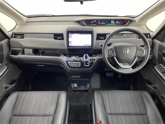 【インパネ全体】全方位で視界が広く、高い目線で運転もしやすいです！