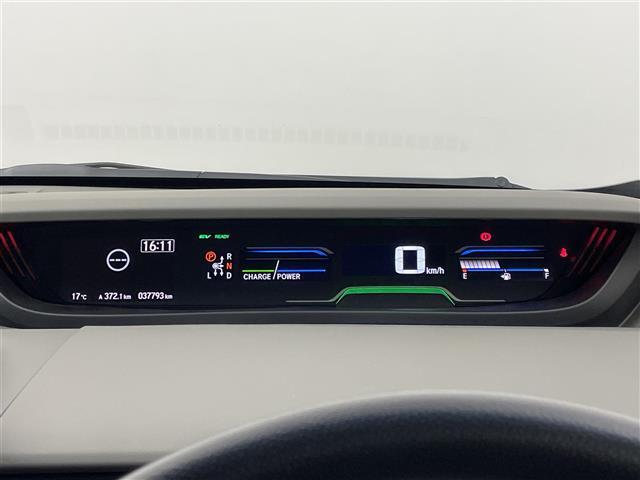 【スピードメーター】メーターがシンプルで見やすく運転しやすいですね！