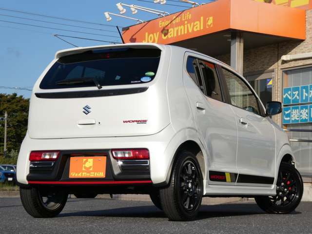 「現金」「オートローン」でのお支払いが可能です。オートローンでのお支払は、最長で★120回払い★頭金無しでのプランもございます。