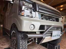 展示車製作事例・新車製作承っております。車中泊エアコン・サブバッテリー等もお任せ下さい