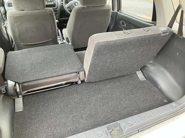 分割可倒式を採用