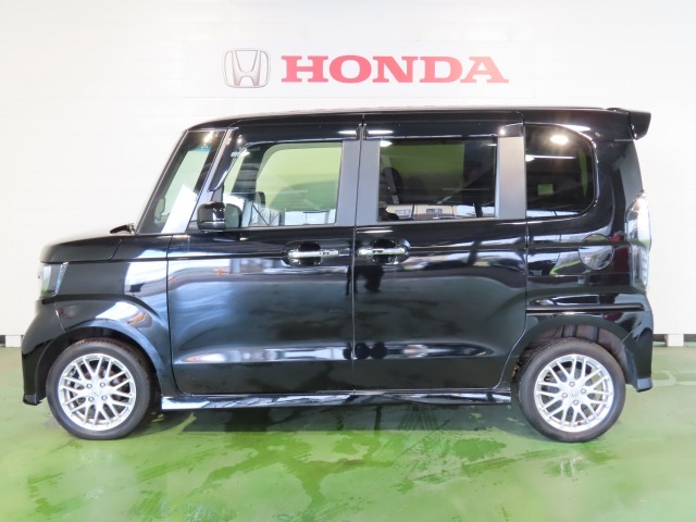 当店の車をご覧頂き有難うございます！まずは一度ご来店頂き、実際にお車をご覧ください！スタッフ一同お待ちしております！
