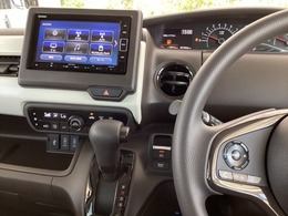 ホンダ純正メモリーナビ搭載ですので、遠距離へのお出かけもお任せ下さい。