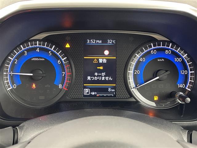 【スピードメーター】『スピードメーター』の画像になります。メーターがシンプルで見やすく運転しやすいですね！