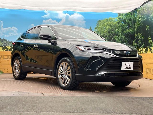 大好評のボディコーティング「弾スプラッシュコート」もご納車までに施工可能。通常のガラスコートと異なる、耐久年数6年の無機質ガラスコーティングが、ボディをキレイな状態に保ってくれます。