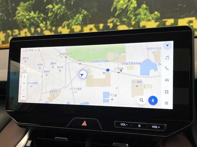【12.3インチワイドナビ】高級感とインパクトのある大型ワイドナビを装備。各種オーディオ操作はもちろん、横長ワイド画面でのマップ2分割表示など、利便性も高いナビです♪