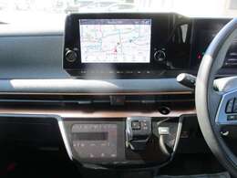 【大画面で高画質のナビゲーションが運転をサポート】日産純正メモリーナビ