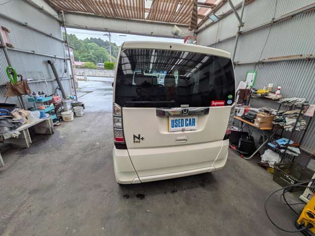車検付きの中古車を現車確認当日そのままお持ち帰りいただく場合は、軽自動車の場合は自動車税2年分の預かり金＋補償金と保証人が必要です。詳しくは下記サイトからhttp://jclick.info/jcc/kounyuu.pdf 電話質問不可