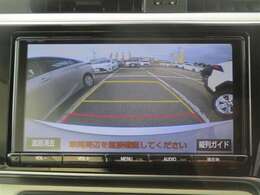 バックカメラ付き♪車庫入れ、バックでの駐車時に後方が見える事での安心感は大きいです☆一度装備したら外せなくなるアイテムです♪