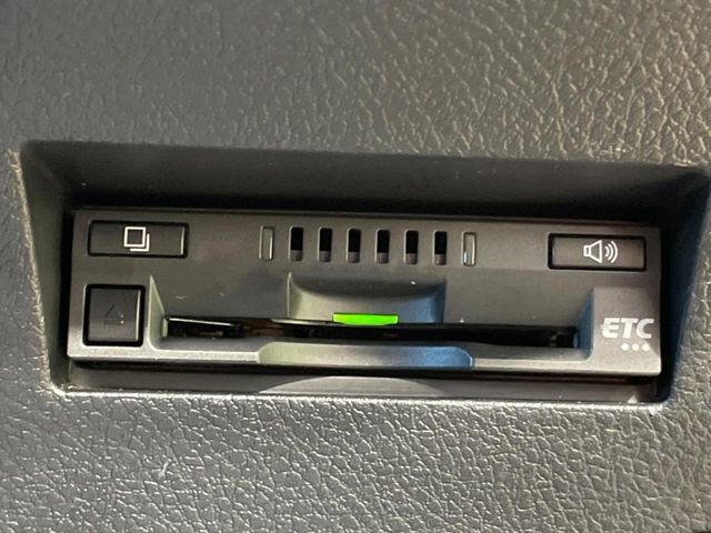 【ETC】高速道路の料金所をストレスなく通過！話題のスポットやサービスエリアに多い「スマートIC」利用時は必須のアイテムです。当店でセットアップを実施、ご納車当日からすぐにご利用いただけます！