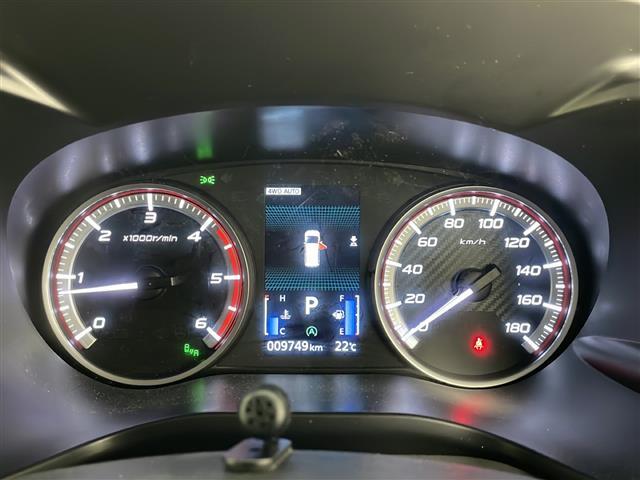 店頭販売もしておりますので、お問い合わせいただいた際に在庫が成約済みの場合もございますので気になる車はまず一度お問い合わせください！あなたにとっての魅力的なお車は他の方も気になっていますよ！