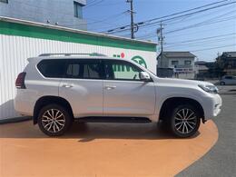 安心の全車保証付き！（※部分保証、国産車は納車後3ヶ月、輸入車は納車後1ヶ月の保証期間となります）。その他長期保証(有償)もご用意しております！※長期保証を付帯できる車両には条件がございます。