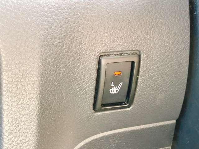 【キーレスエントリー】離れた場所からドアの開閉ができ、ワンタッチで楽々乗り込めます♪