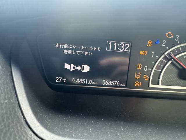 この度は、当店の車両をご覧頂きまして誠にありがとうございます。当店では、遠方ご登録・ご納車(別途費用要)や最長120回の分割お支払い(事前審査要)も承っております。ご不明な点は、お気軽にご相談下さいませ。