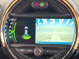 ●バックカメラ：便利な【バックカメラ】で安全確認もできます。駐車が苦手な方にもオススメな便利機能です。