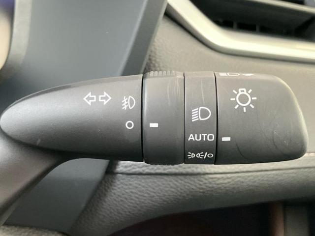 国産車から輸入車まで多様なお客様のニーズのお応えできるように、全国規模で豊富な在庫展開！車のことならWECARSへ！