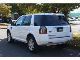 35年以上にわたり超高級家庭用サウンドシステムを手掛ける英国のハイエンド音響メーカー、メリディアン（Meridian）の音響システムを初めてフリーランダー2に導入。