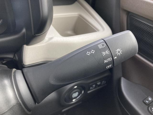 ［オートライト］AUTOに合わせておくだけで夜間や、トンネル内で自動でヘッドライトが点灯します！付け忘れ消し忘れがないので楽々☆