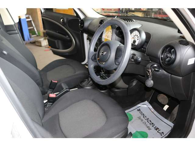 内装画像　フロントシート画像