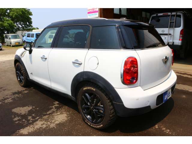 リア左斜め画像　是非一度ご来店下さい！