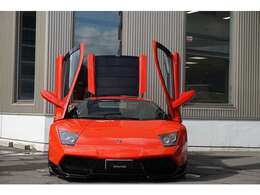 純血【V12】の入庫です。→CALL：0120-82-5555