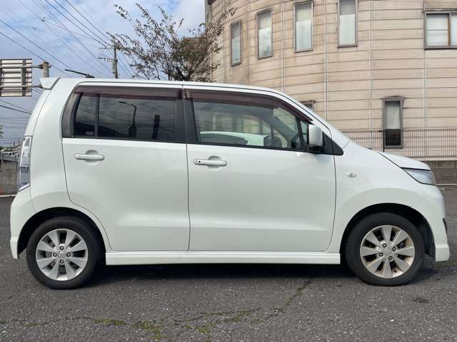 掲載後わずか1日で売れてしまう車も多いです！売約済みだとご迷惑をお掛けしてしまう為、ご来店の際は事前に　電話番号　097ー560ー2399へご連絡を♪