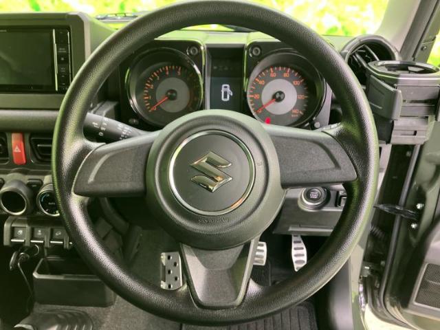 WECARSの展示場では実際に見て、触ってお車をお選びいただけます！知識の豊富な営業スタッフが様々なカーライフをご提案いたします！