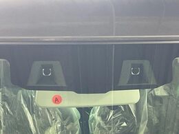【スズキ　セーフティサポート】走行中に前方の車両等を認識し、衝突しそうな時は警報とブレーキで衝突回避と被害軽減をアシスト。より安全にドライブをお楽しみいただけます。