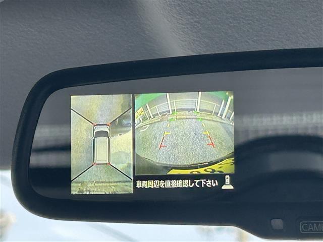 便利な【アラウンドビューモニター+バックモニター】で安全確認もできます。駐車が苦手な方にもオススメな便利機能です。