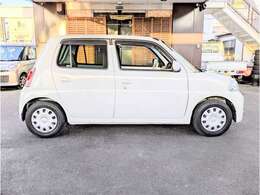 少し離れた第2店舗もございますので、そちらにお車を保管している場合がございますので、ご来店の際は一度お電話頂けますと幸いです。